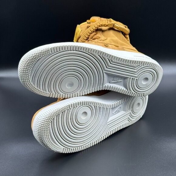 Wmns Nike SF Air Force 1 High 'Muted Bronze' - Picture 6 of 8